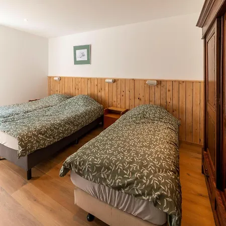 Mansion With Pool & Bar *