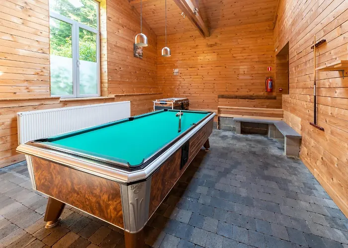 Mansion With Pool & Bar Semesterbostad *