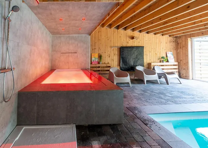 Mansion With Pool & Bar Semesterbostad Bullange