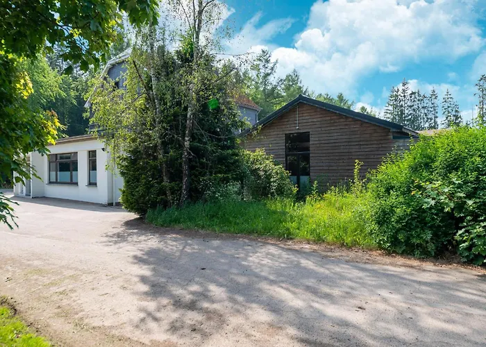 Mansion With Pool & Bar Semesterbostad Bullange