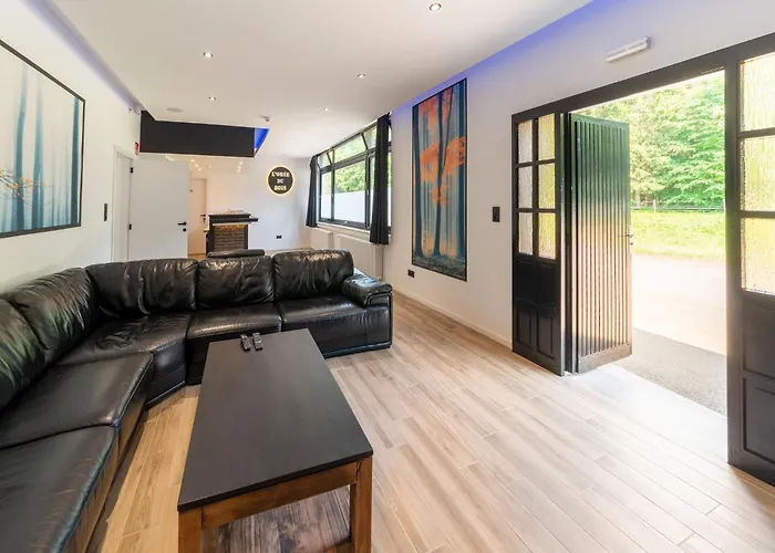 Mansion With Pool & Bar * Bullange